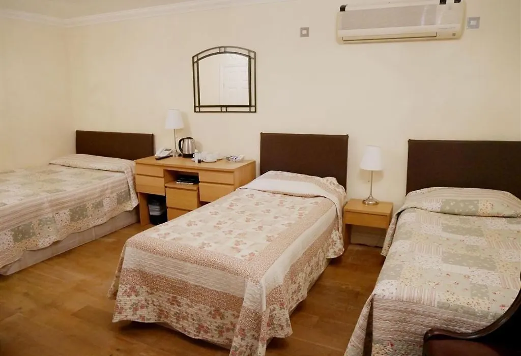 Gresham Hotel-1